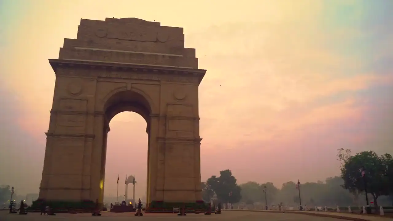 India Gate, New Delhi, at sunrise